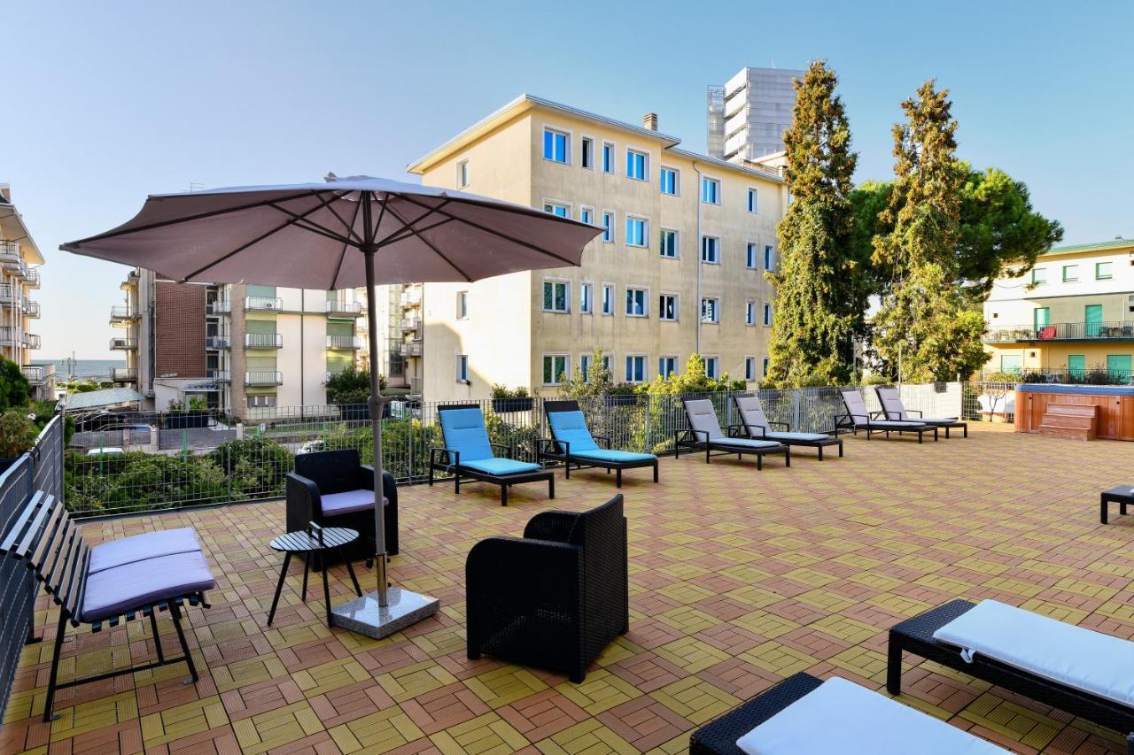 Hotel Boutique Blumarin Lido di Jesolo Exterior photo